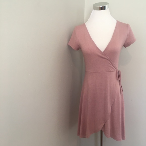 Forever 21 Dress Wrap Style Surplice Fit & Flare - Picture 2 of 6